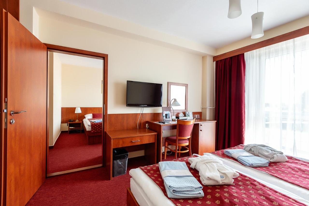 Hotel Senec Aqua Resort - Family Friendly Ngoại thất bức ảnh