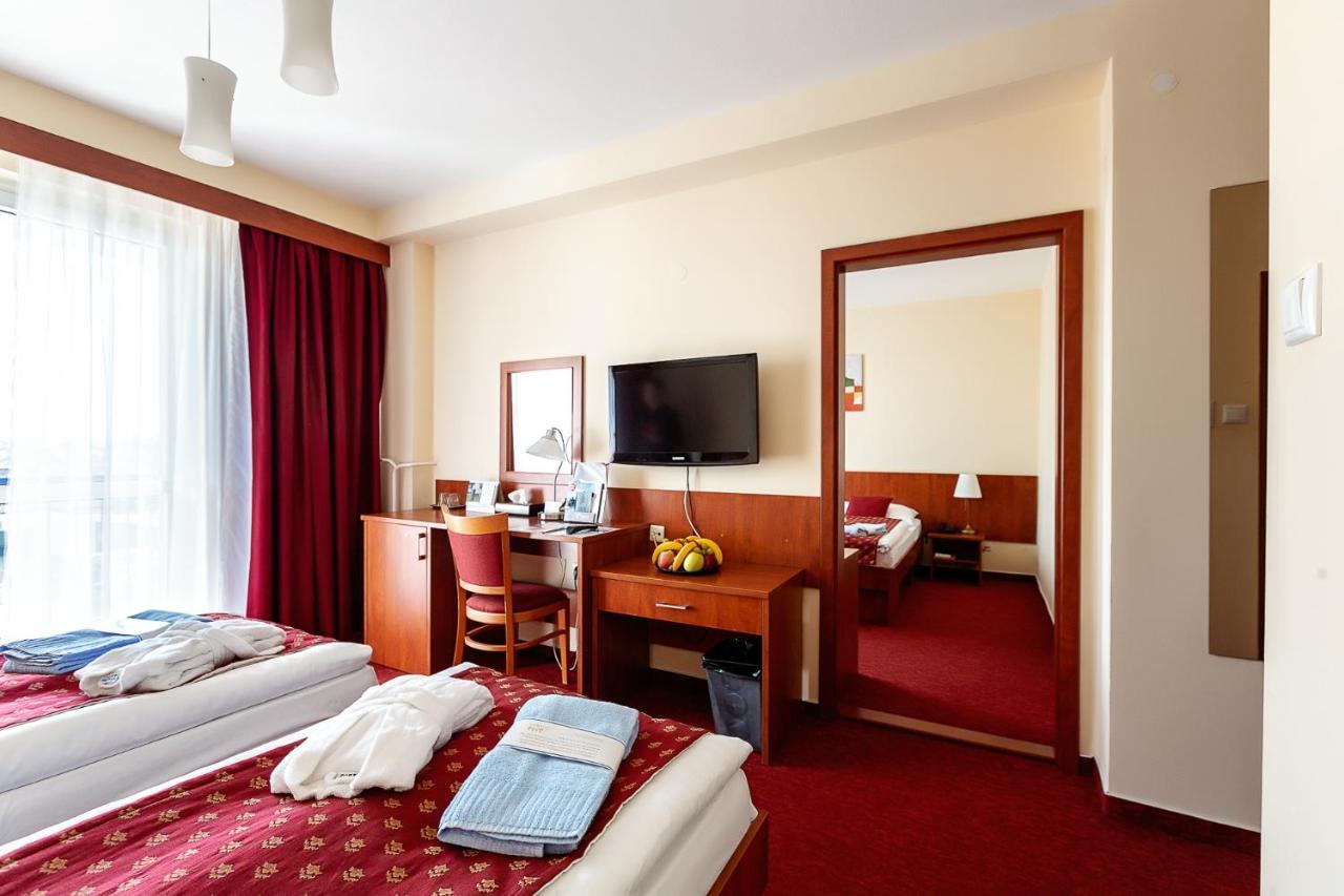 Hotel Senec Aqua Resort - Family Friendly Ngoại thất bức ảnh